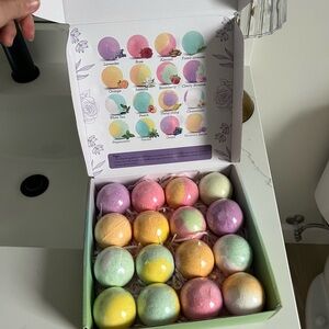 12 Colorful Bath Bombs Gift Set